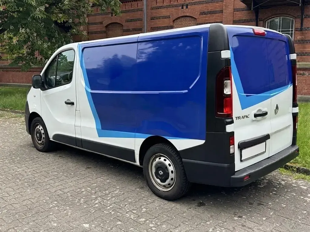 Gebraucht Renault Trafic 95 PS (69 kW) 2019 Weiß Van / Kleinbus