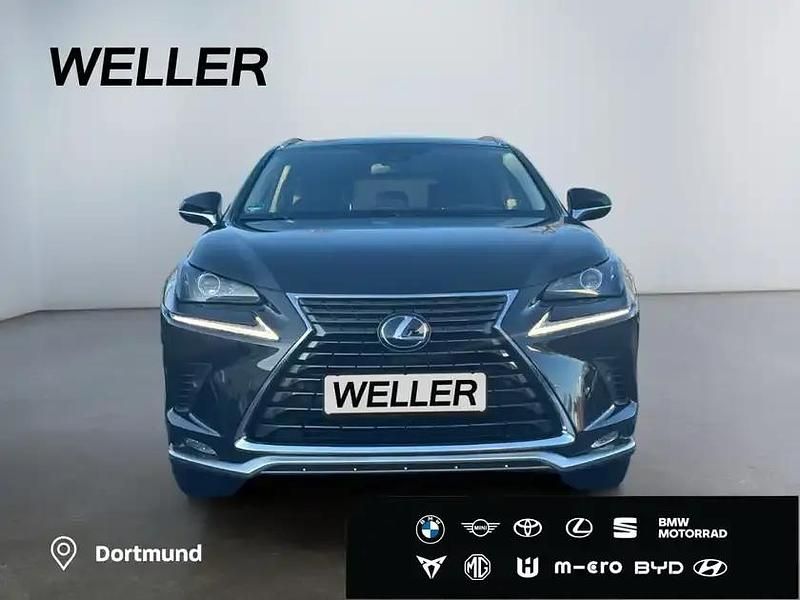 Gebraucht Lexus NX300h 197 PS (144 kW) 2021 Graphitschwarz SUV