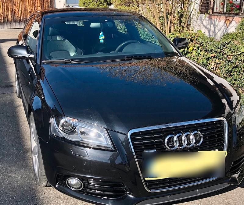 Schwarz Gebraucht 2012 Audi A3 Sportback S-Line Kombi | 6.800 € (Fairer Preis) - Bild 1/4