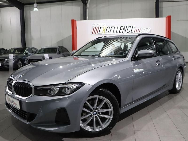 Gebraucht BMW 318 Comfort Edition 150 PS (110 kW) 2022 Grau Kombi