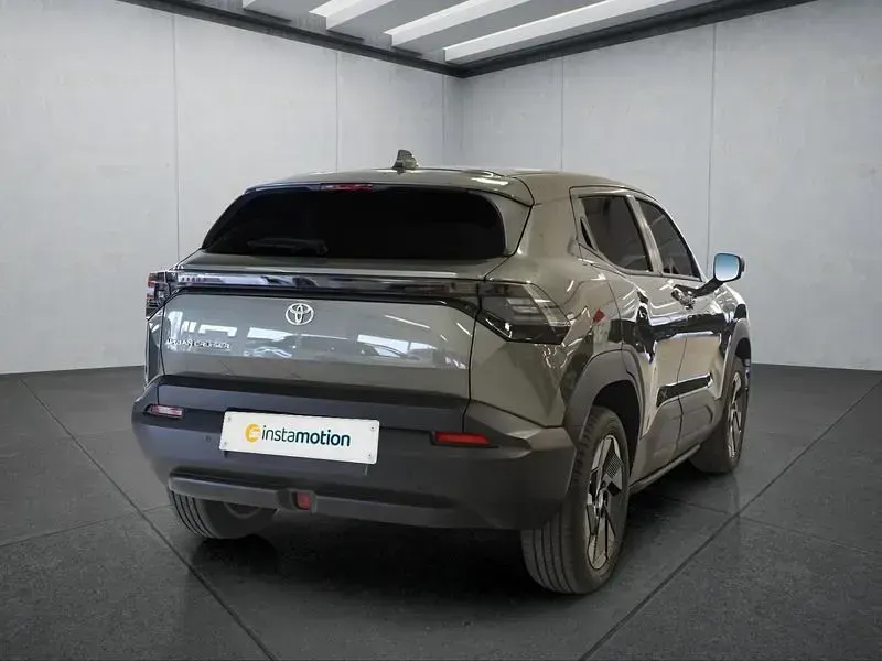 Neu Toyota Urban Cruiser 127 kW (174 PS) 2026 Grün SUV