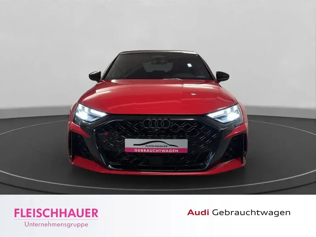 Gebraucht Audi RS3 Sport 400 PS (294 kW) 2025 Rot Limousine