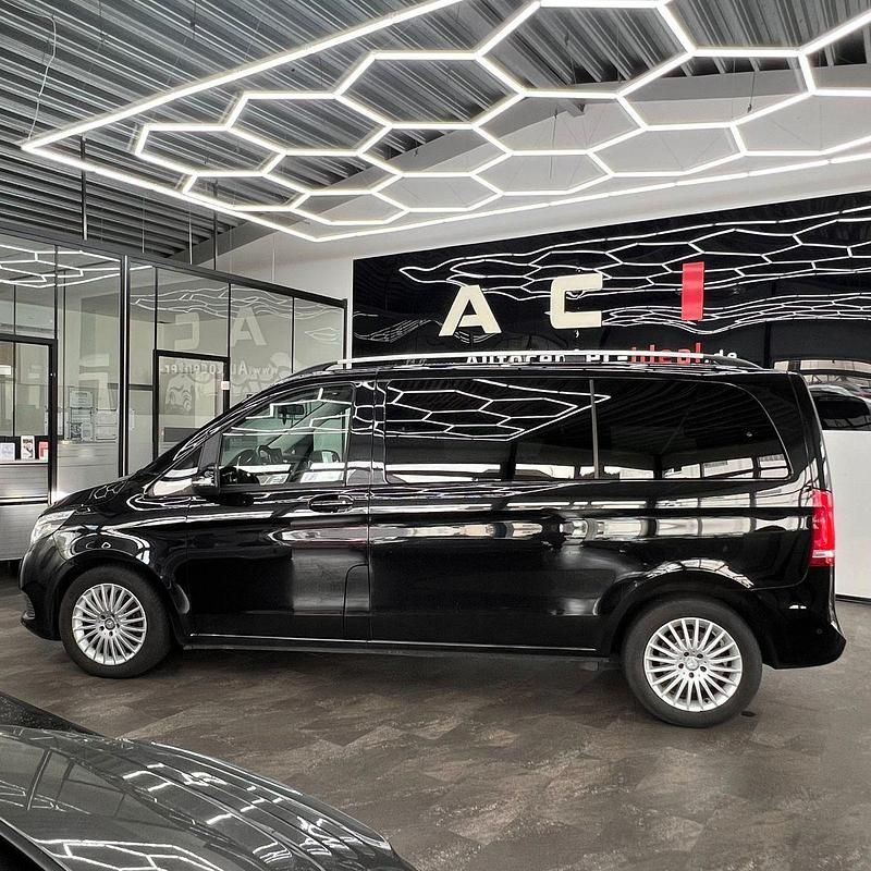 Gebraucht Mercedes V250 Edition 190 PS (139 kW) 2016 Schwarz Van / Kleinbus