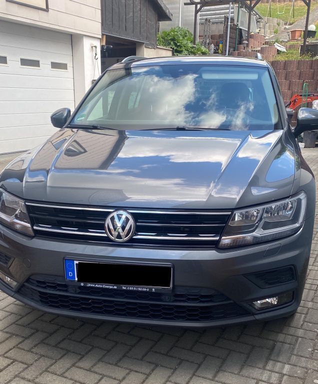 Grau Gebraucht 2018 VW Tiguan Join SUV | 19.200 € (Fairer Preis) - Bild 1/4