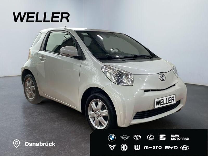 Gebraucht Toyota iQ Basis 68 PS (50 kW) 2012 Weiss Kleinwagen