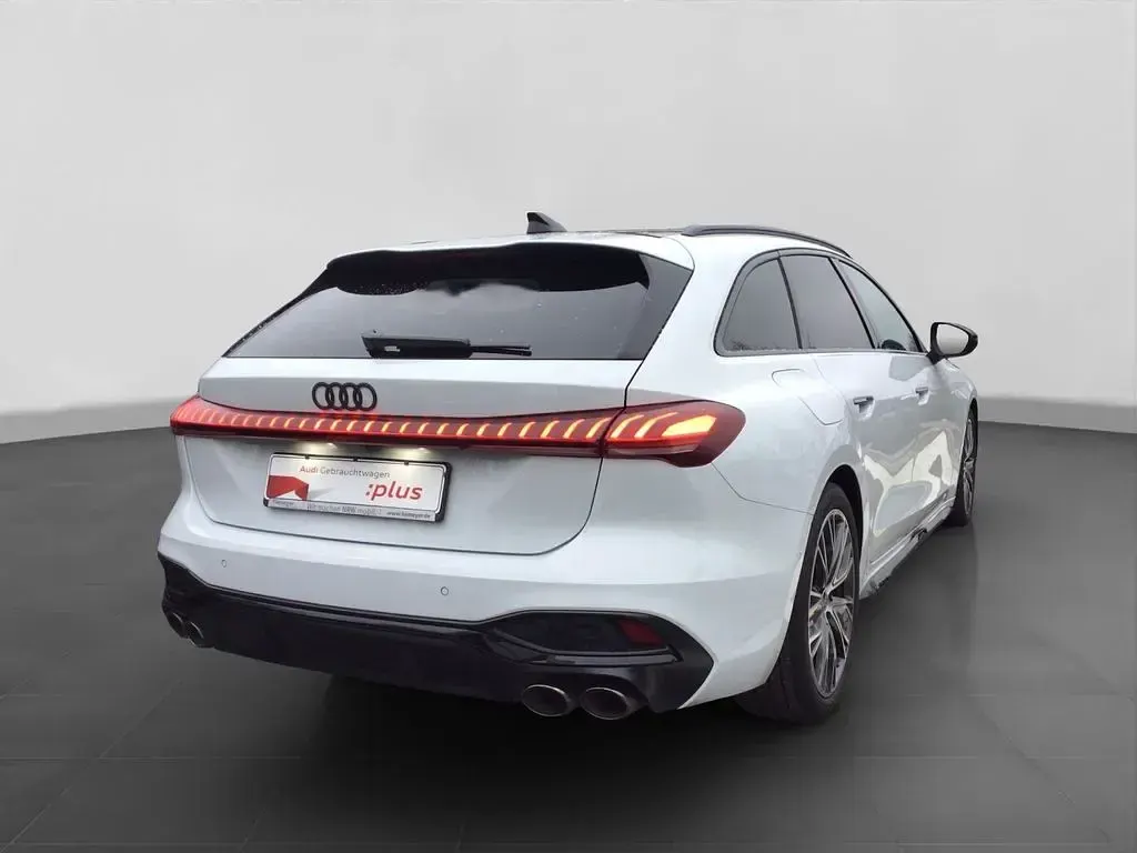 Gebraucht Audi S5 Ambiente 367 PS (269 kW) 2025 Weiß Kombi