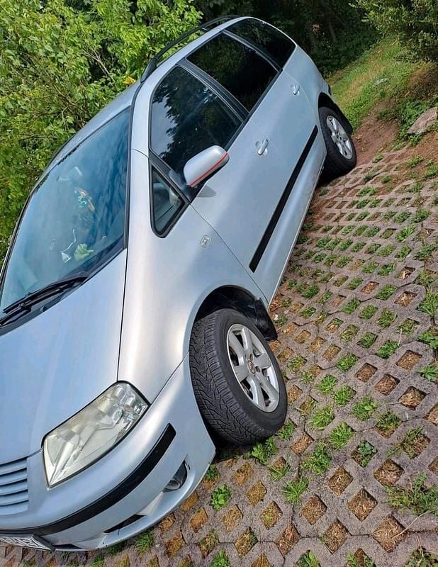 Usata VW Sharan 150 CV (110 kW) 2003 Grigio Monovolume