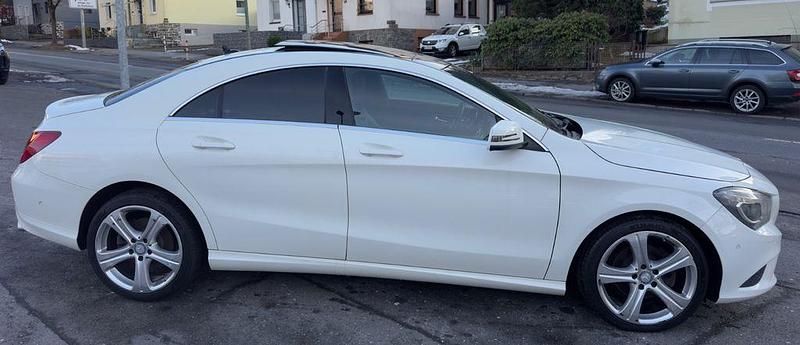 Gebraucht Mercedes CLA200 136 PS (100 kW) 2016 Weiß Limousine