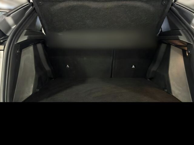 Grau Gebraucht 2022 Peugeot e-2008 Allure SUV | 21.180 € (Etwas zu teuer) - Bild 1/2