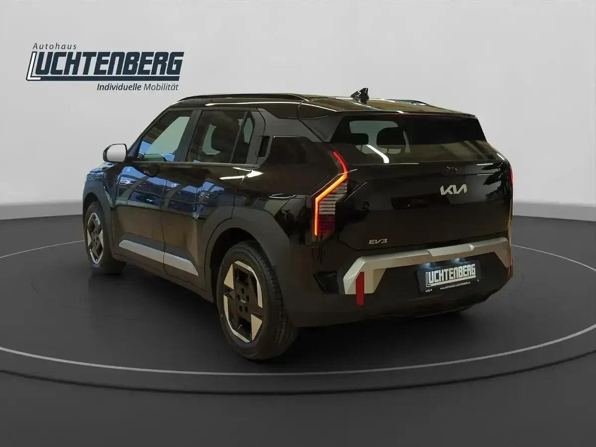 Neu Kia EV3 Air 110 kW (150 PS) 2026 Schwarz SUV