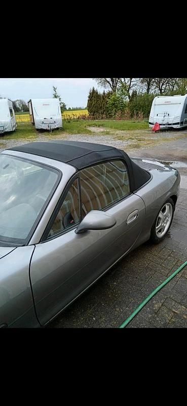 Usata Mazda MX5 110 CV (80 kW) 2002 Argento Cabrio