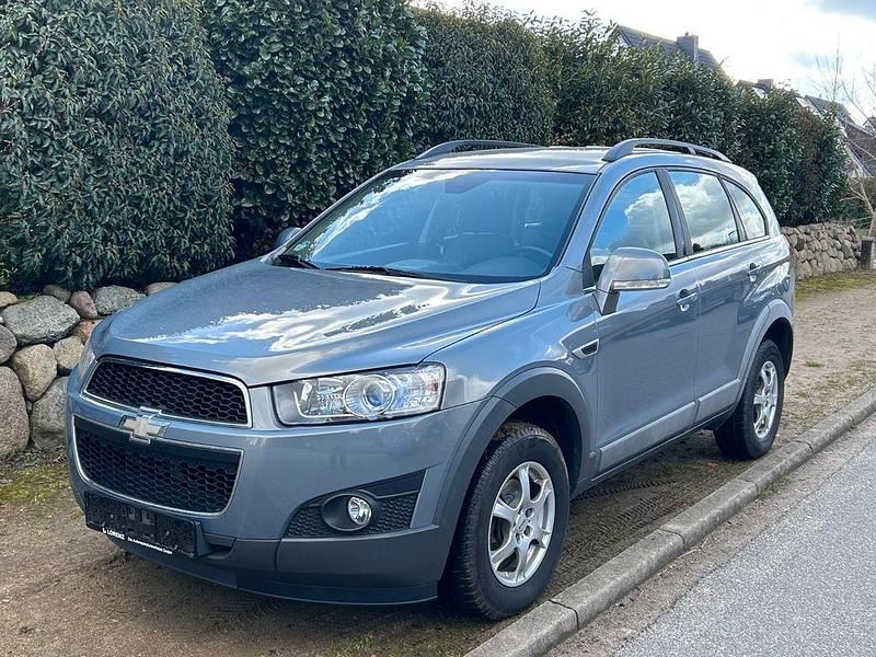 Gebraucht Chevrolet Captiva LT 167 PS (122 kW) 2011 Silber SUV