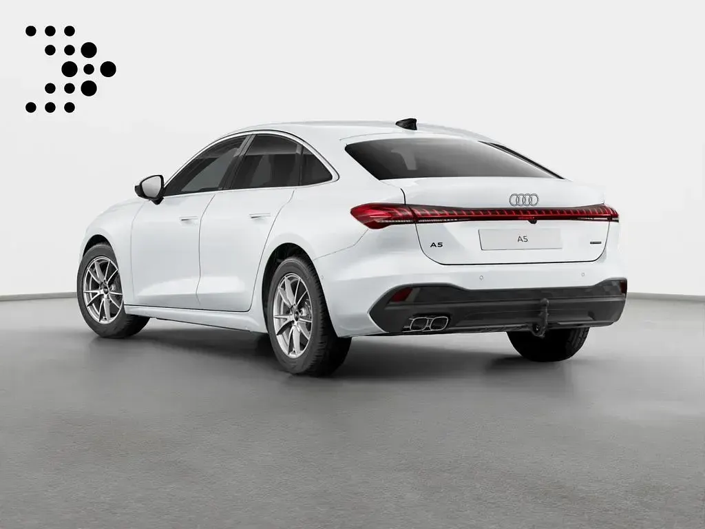 Gebraucht Audi A5 Sport 204 PS (150 kW) 2025 Gletscherweiß metallic Limousine