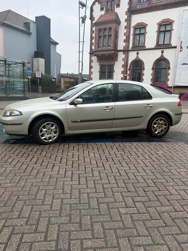 Gebraucht Renault Laguna II 135 PS (99 kW) 2005 Silber Limousine