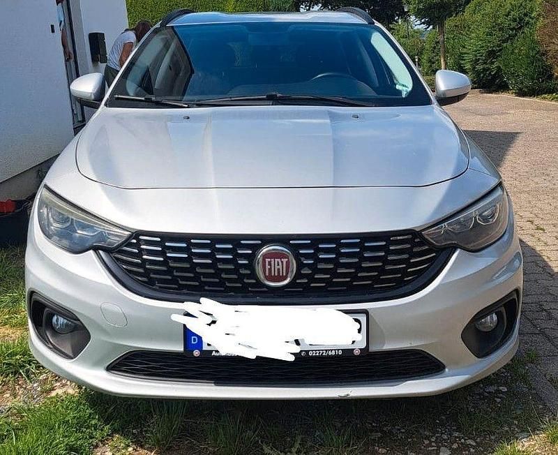 Gebraucht Fiat Tipo 120 PS (88 kW) 2016 Silber Kombi