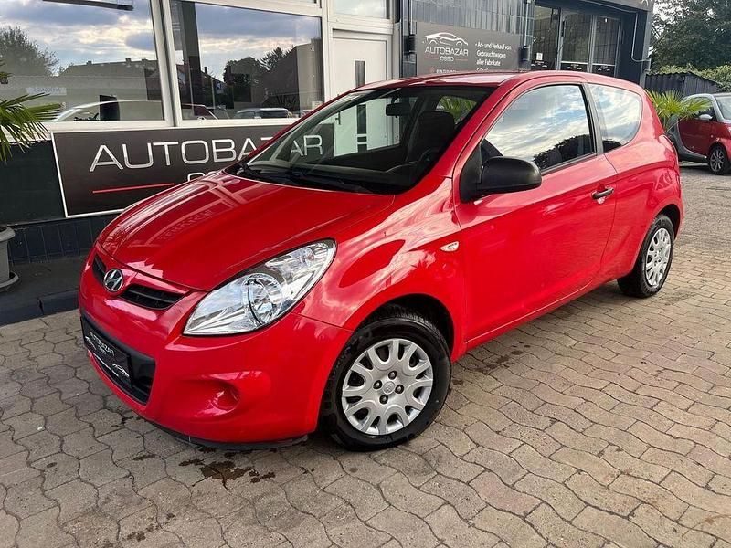 Rot Gebraucht 2010 Hyundai i20 Edition Kleinwagen | 3.265 € (Teuer) - Bild 1/4