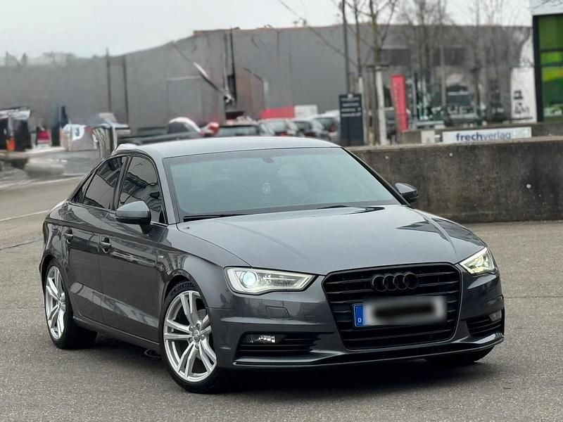 Grau Gebraucht 2016 Audi A3 S-Line Limousine | 16.800 € (Fairer Preis) - Bild 1/4