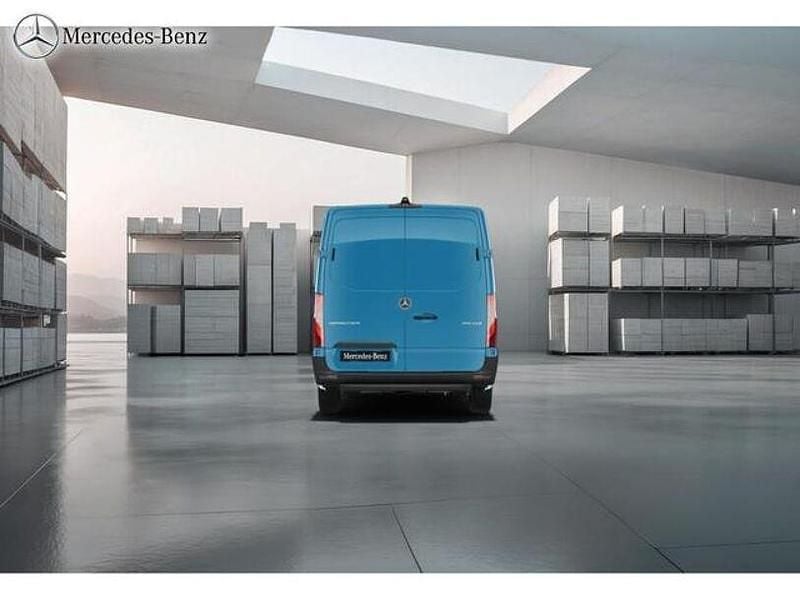 Gebraucht Mercedes Sprinter 150 PS (110 kW) 2025 Blau Van