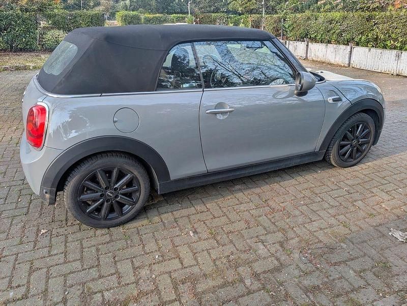 Gebraucht Mini One Cabriolet 102 PS (75 kW) 2018 Grau Cabrio