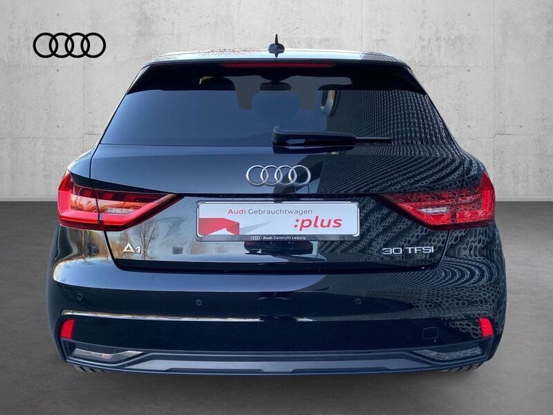 Gebraucht Audi A1 Sportback Advanced Plus 110 PS (80 kW) 2024 Mythosschwarz metallic Kleinwagen