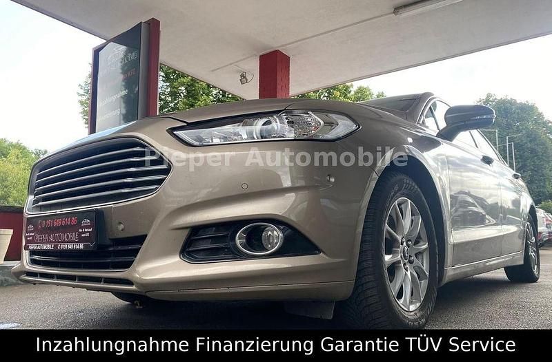 Silber Gebraucht 2018 Ford Mondeo Titanium Limousine | 8.390 € (Guter Preis) - Bild 1/4