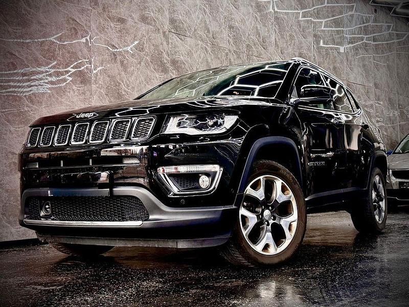Gebraucht Jeep Compass Limited 170 PS (125 kW) 2019 Schwarz SUV