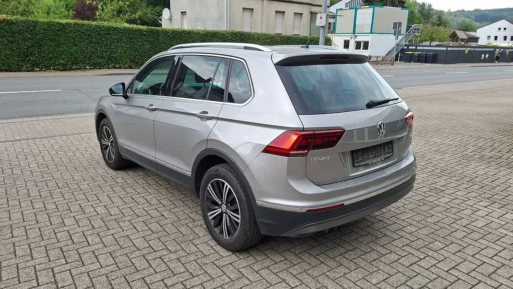 Gebraucht VW Tiguan Highline 190 PS (139 kW) 2018 Silber SUV