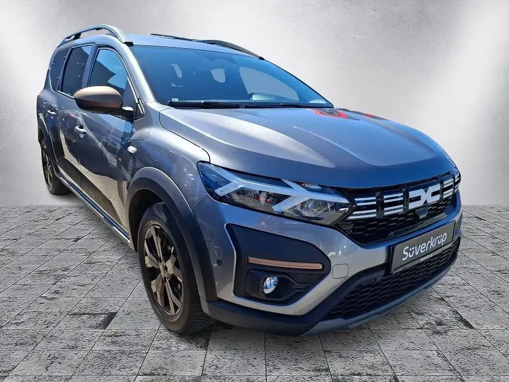 Gebraucht Dacia Jogger Extreme 101 PS (74 kW) 2025 Grau Van / Kleinbus
