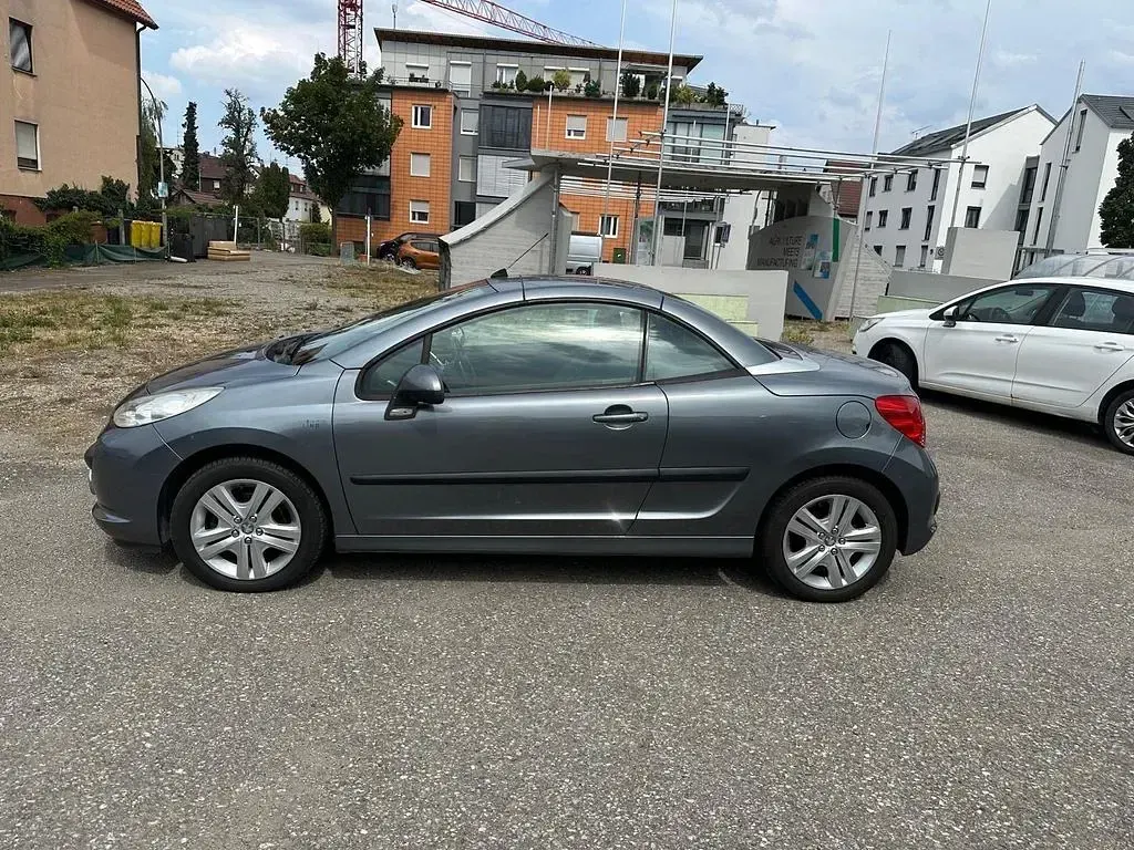 Gebraucht Peugeot 207 CC Sport 120 PS (88 kW) 2007 Grau Cabrio