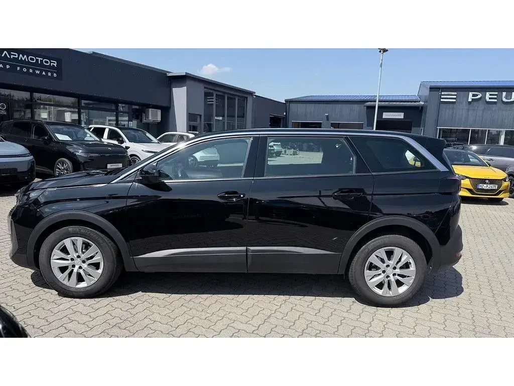 Gebraucht Peugeot 5008 Active 131 PS (96 kW) 2024 Schwarz SUV