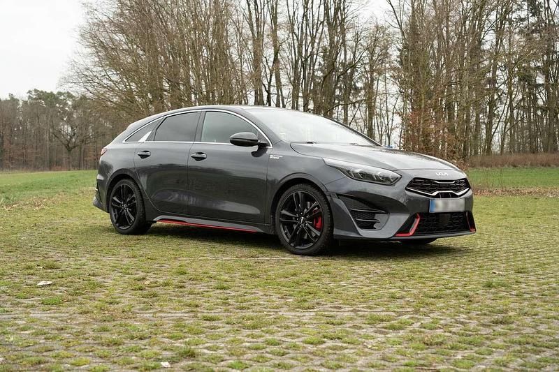 Gebraucht Kia ProCeed GT 204 PS (150 kW) 2022 Schwarz Kombi