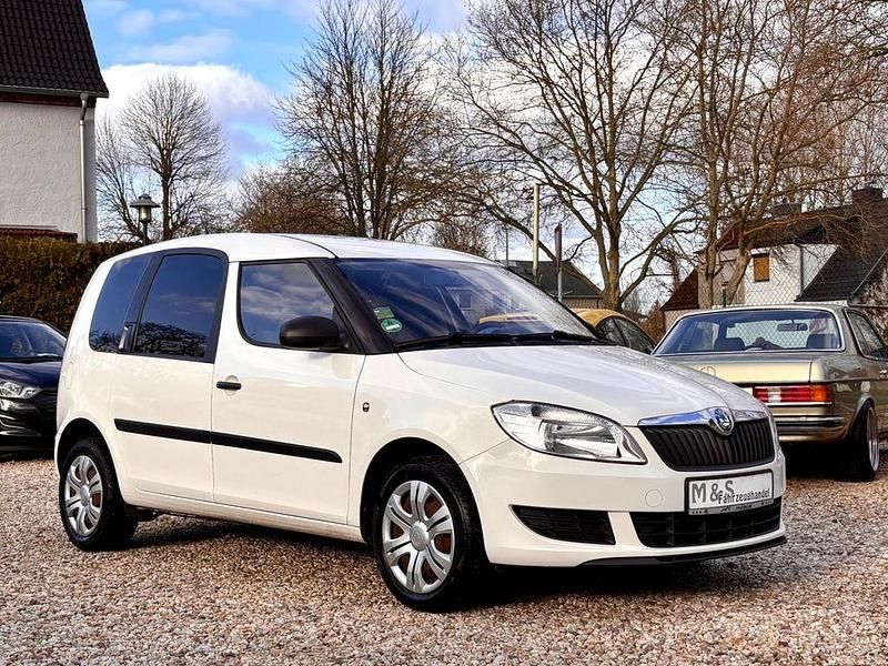 Gebraucht Skoda Roomster Plus Edition 69 PS (50 kW) 2012 Weiß Van / Kleinbus