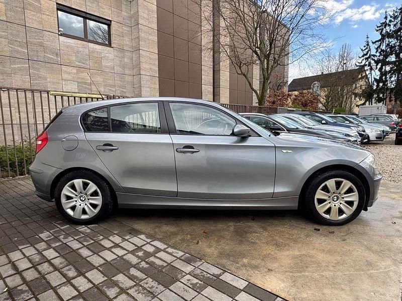 Gebraucht BMW 120 Advantage 177 PS (130 kW) 2009 Grau Kleinwagen