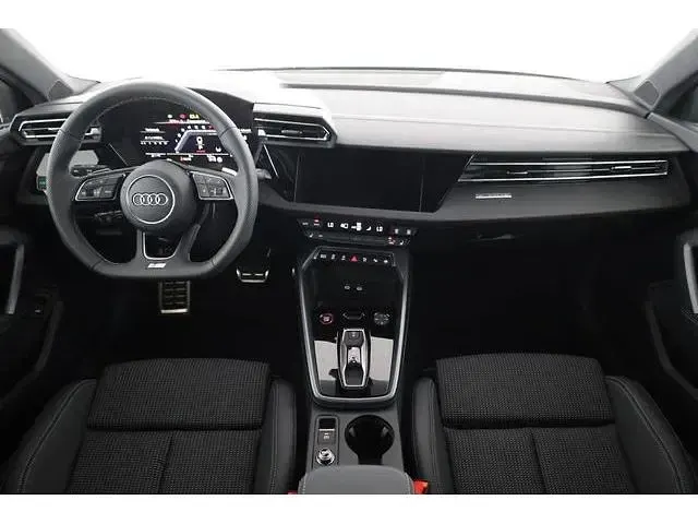 Gebraucht Audi S3 333 PS (244 kW) 2025 Limousine
