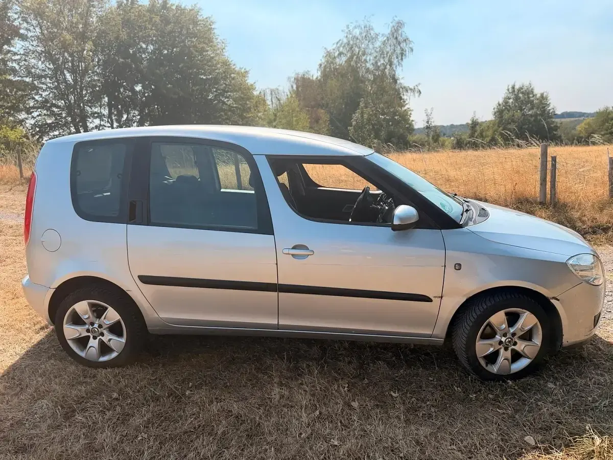 Gebraucht Skoda Roomster 105 PS (77 kW) 2009 Grau Van / Kleinbus