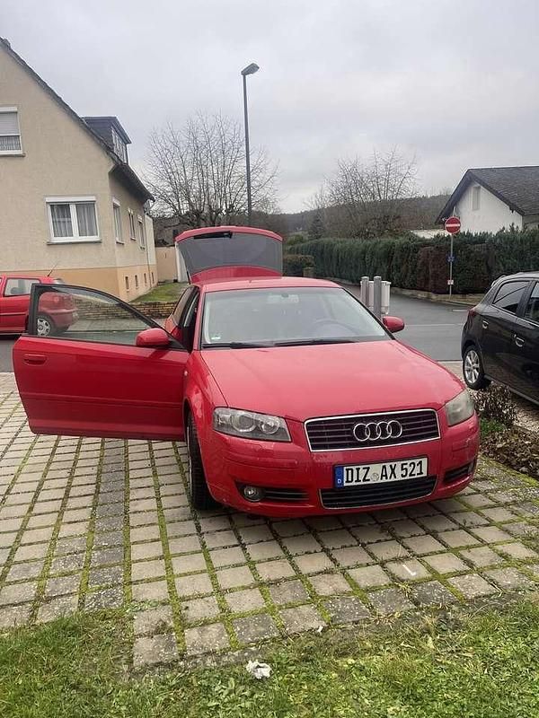 Rot Gebraucht 2004 Audi A3 S-Line Limousine | 1.500 € (Superpreis) - Bild 1/3