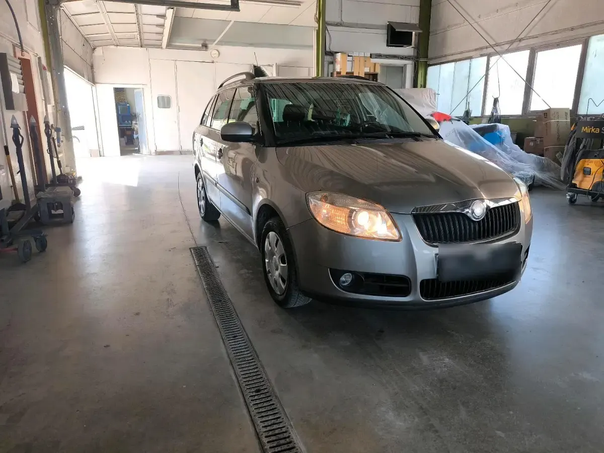 Usata Skoda Fabia 2009 Grigio Station wagon