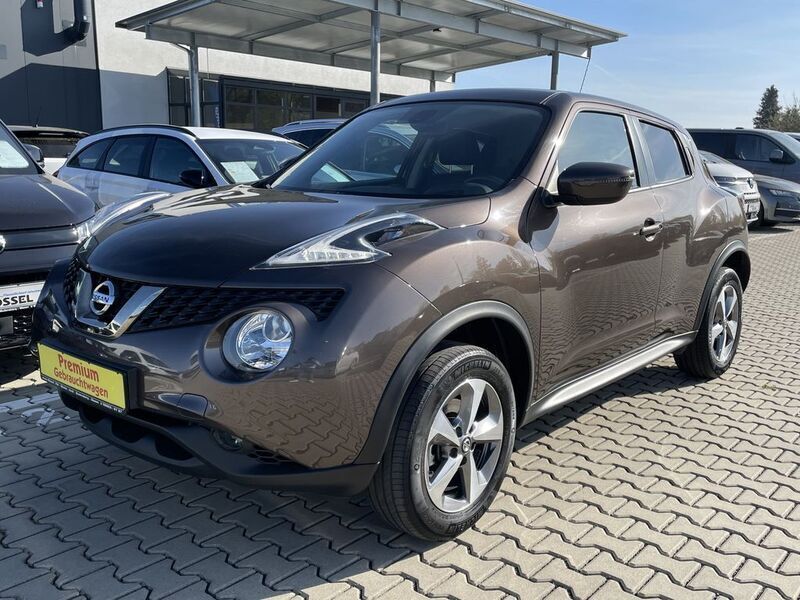 Braun metallic Gebraucht 2018 Nissan Juke N-Connecta SUV | 10.990 € (Fairer Preis) - Bild 1/4