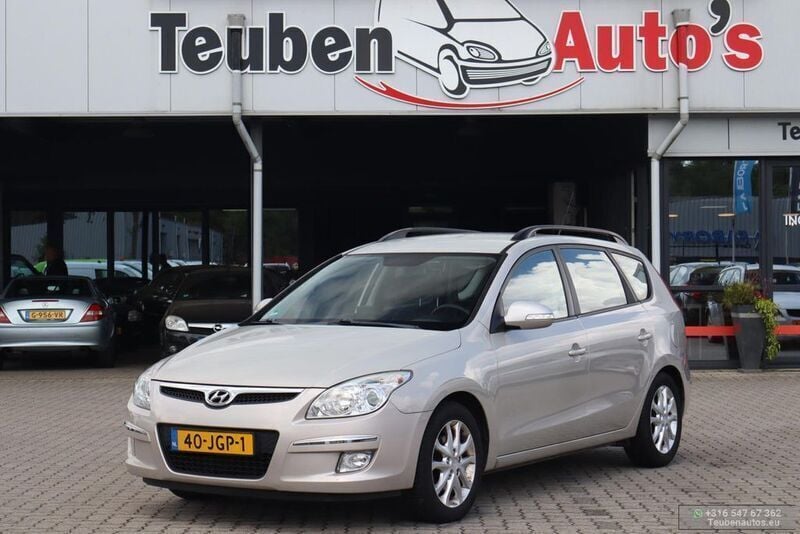 Gebraucht Hyundai i30 Style 116 PS (85 kW) 2009 Grau Kombi