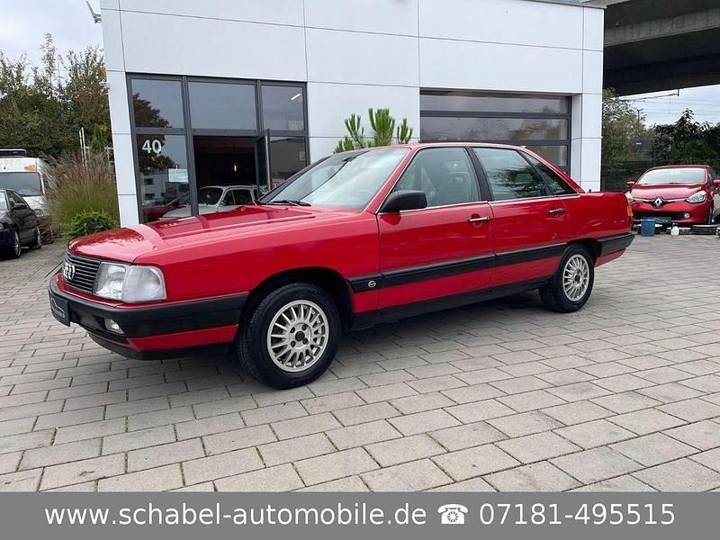 Rot Gebraucht 1987 Audi 100 Limousine | 6.950 € - Bild 1/4