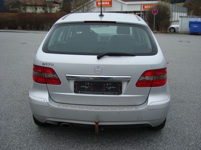 Gebraucht Mercedes B170 116 PS (85 kW) 2009 Silber Van / Kleinbus