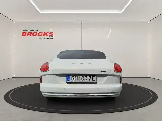 Używany Ora 07 150 kW (204 KM) 2024 Biały Sedan/Limuzyna
