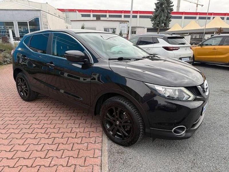 Gebraucht Nissan Qashqai Acenta 110 PS (80 kW) 2016 Schwarz SUV