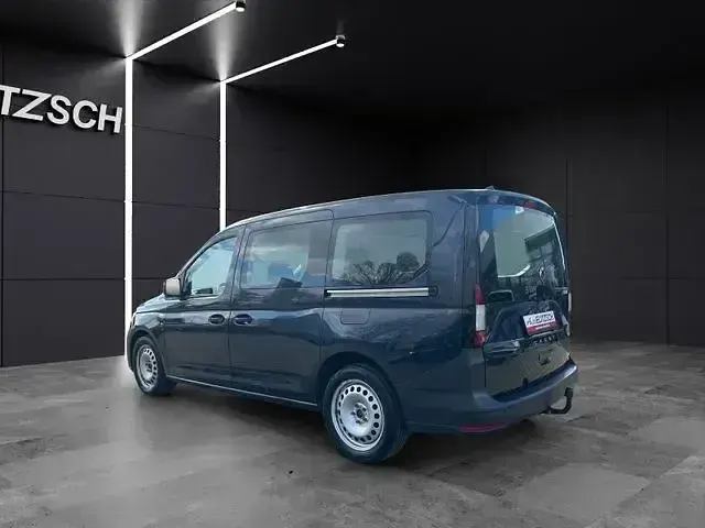 Używany VW Caddy 122 KM (89 kW) 2022 Niebieski Minivan