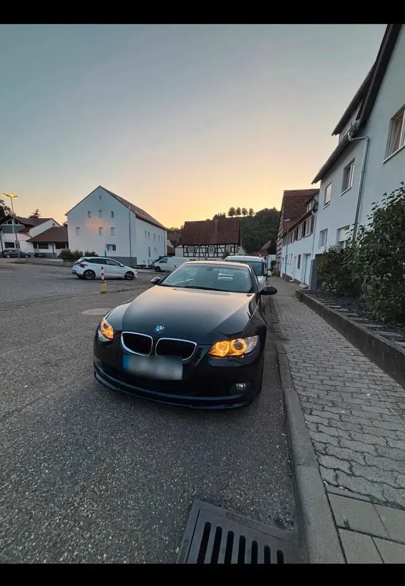 Gebraucht BMW 320 Cabriolet M Sport 170 PS (125 kW) 2010 Blau Cabrio
