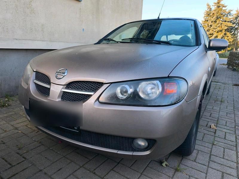 Braun Gebraucht 2005 Nissan Almera Kleinwagen | 1.500 € (Fairer Preis) - Bild 1/4