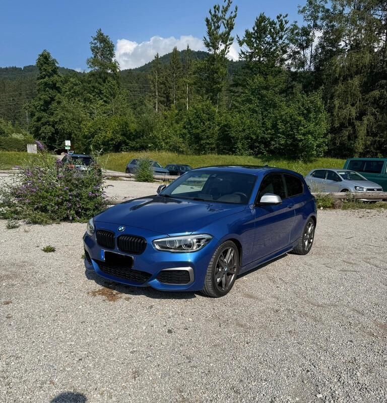 Blau Gebraucht 2015 BMW 135 Coupé Coupé | 21.200 € (Guter Preis) - Bild 1/4