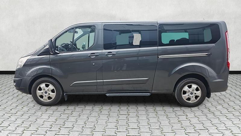 Gebraucht Ford Tourneo Titanium 170 PS (125 kW) 2016 Magneticgrau metallic Van / Kleinbus