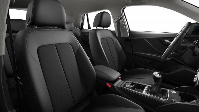 Neu Audi Q2 Advanced Plus 116 PS (85 kW) 2026 Grau SUV