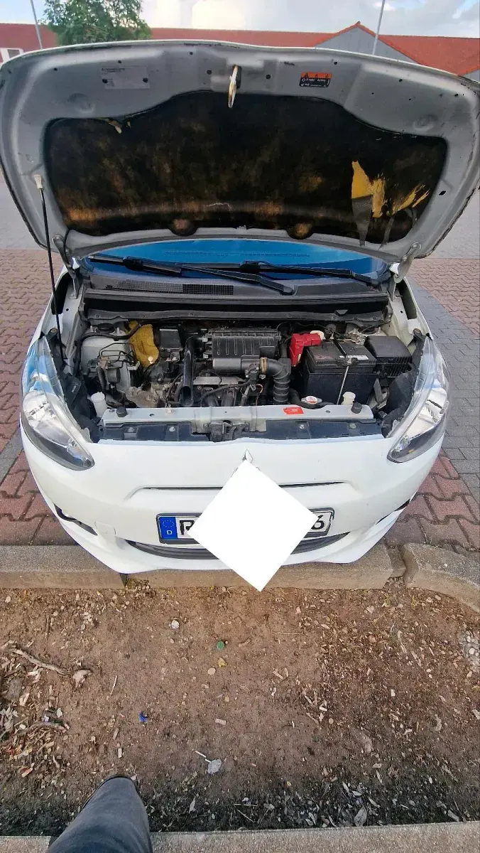 Gebraucht Mitsubishi Space Star 72 PS (52 kW) 2015 Weiß Kleinwagen